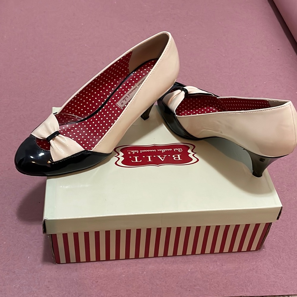 BAIT womens heels size 8.5 - But Another Innocent Tale